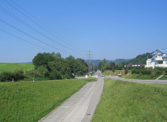 "alte Autobahn" St.Gallen - Wil, Anschluss Henau. Von hier aus ist die Strasse wieder unter Verkehr.
